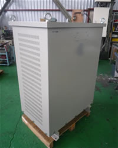 1485　三相アモルファス昇圧変圧器135kVA　200V/400V