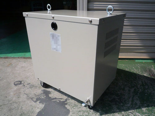 1155　三相4kVA　200/380Vのアップトランス