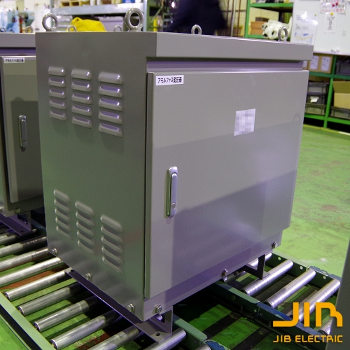 1540　三相アモルファス昇圧変圧器 50kVA