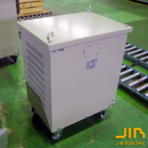 1559　三相アモルファス昇圧変圧器　32kVA