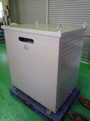 1278　三相3線から三相4線にするアップトランス（200/400V）