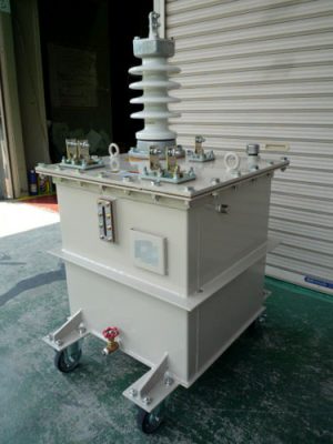 973　単相試験用高電圧発生トランス