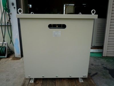 947　三相4線アップトランスの製作